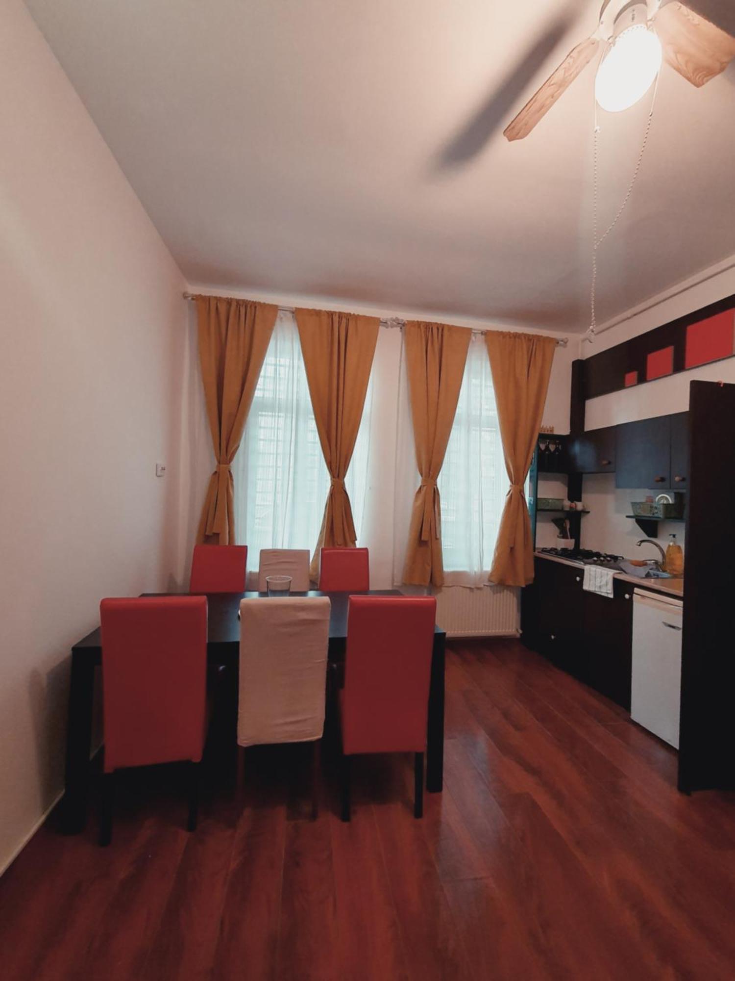 Appartamento Unirii Guest Bucarest Esterno foto